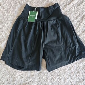 HALARA Women's High Waist Black Shorts